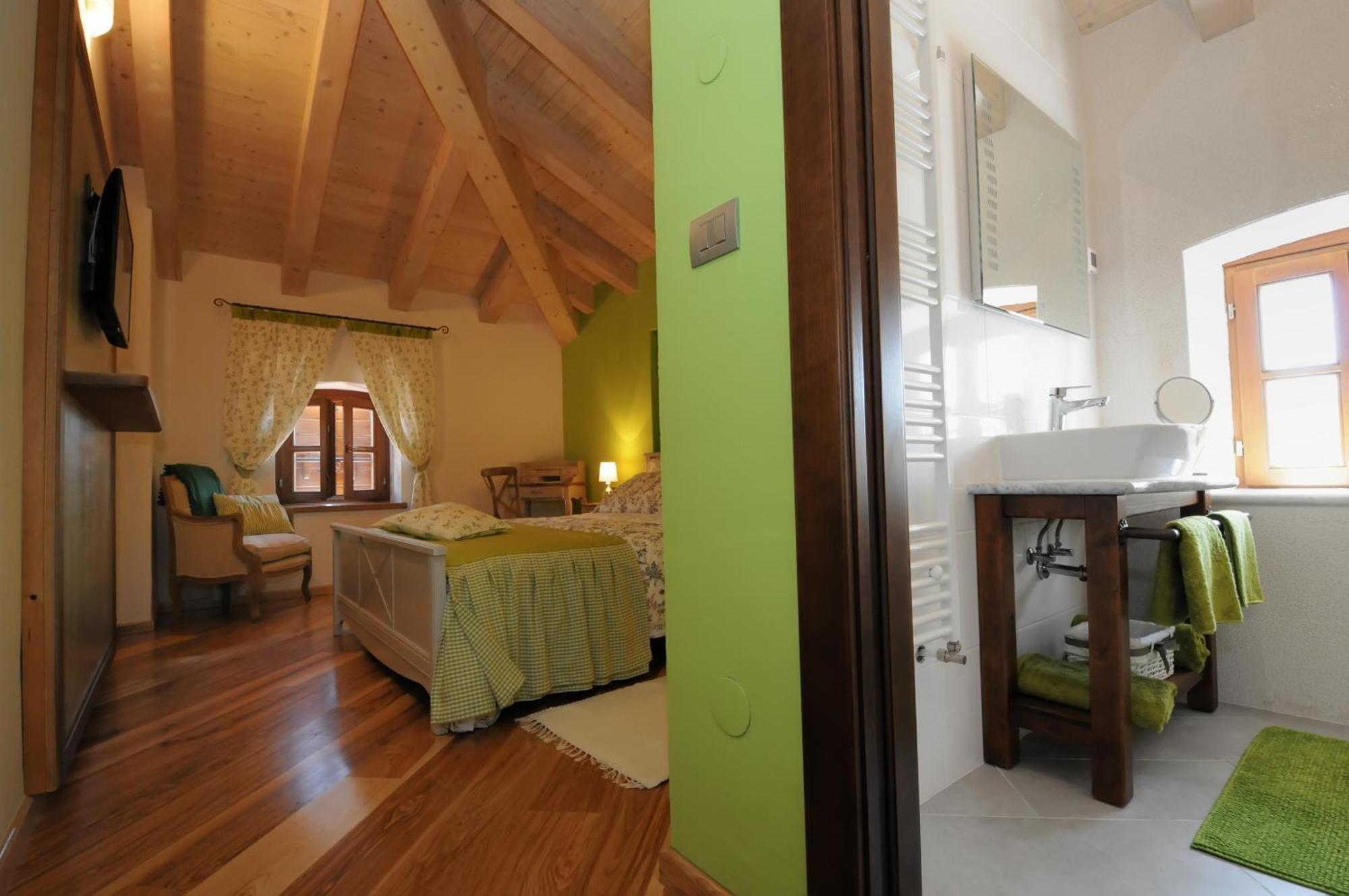 Bed & Breakfast Korta Gira Buici  Zimmer foto