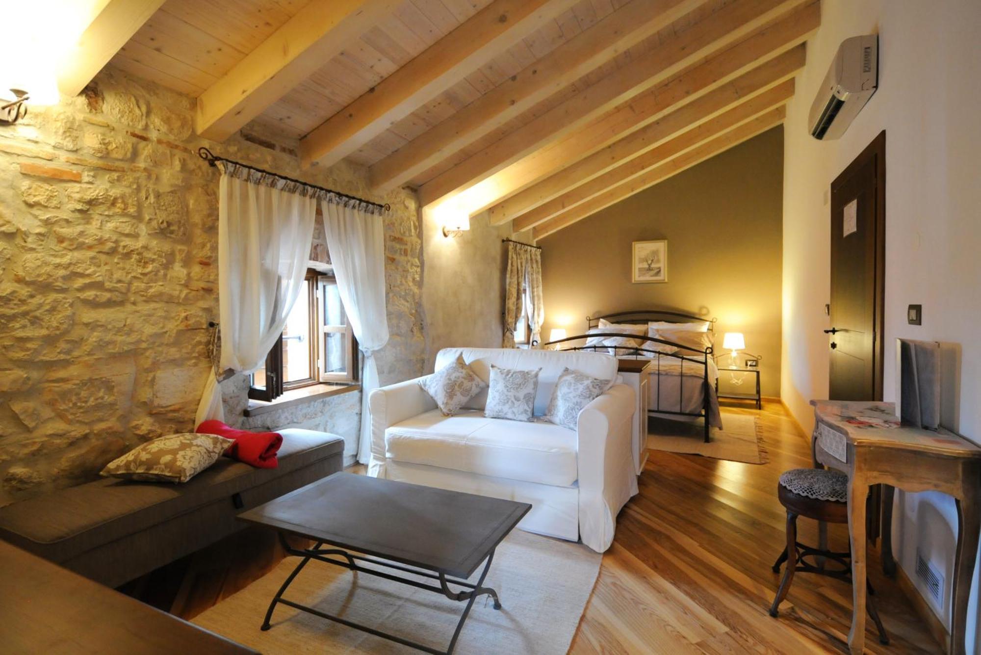 Bed & Breakfast Korta Gira Buici  Zimmer foto